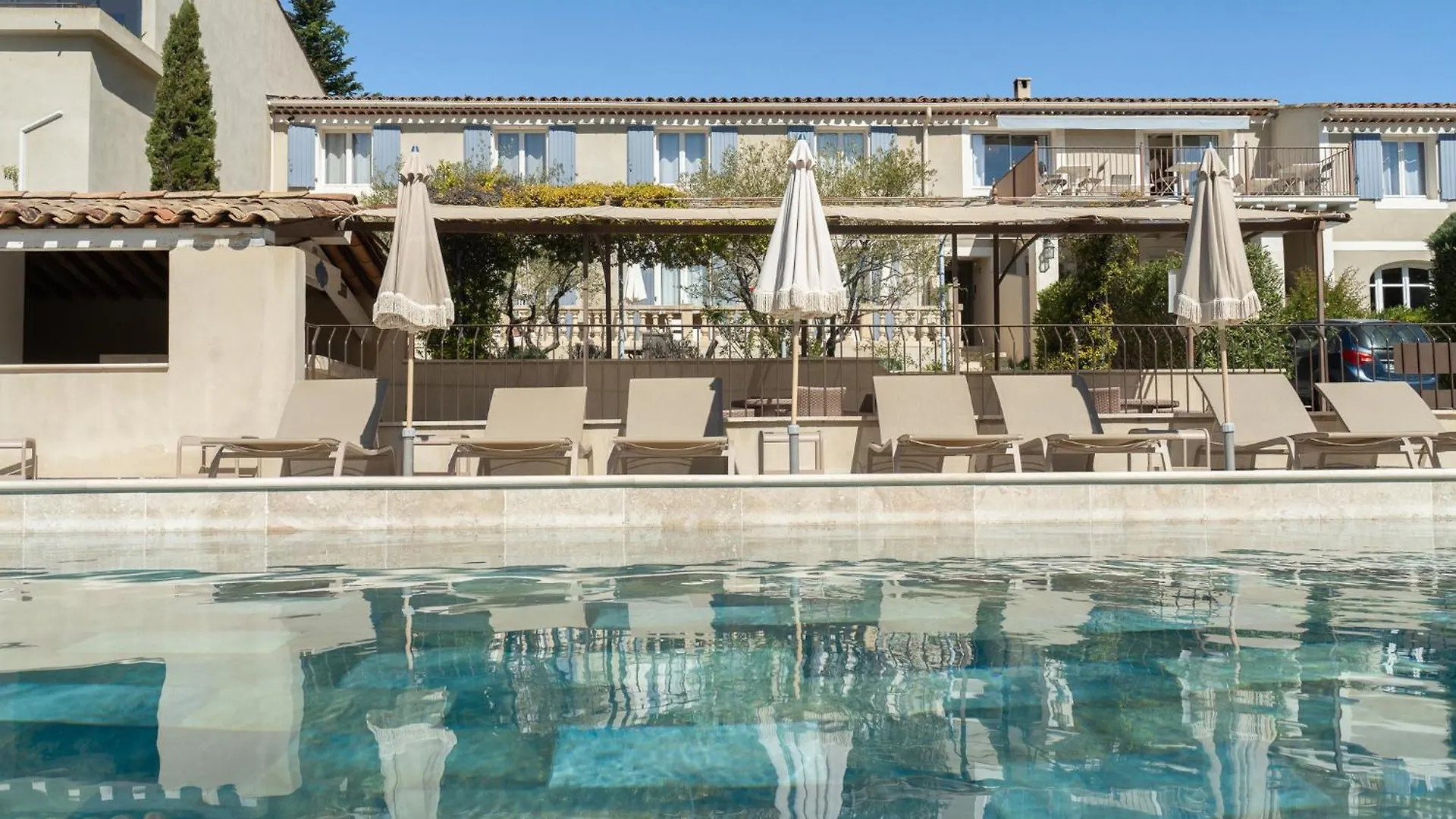 Hotel Le Pre Saint Michel contacts