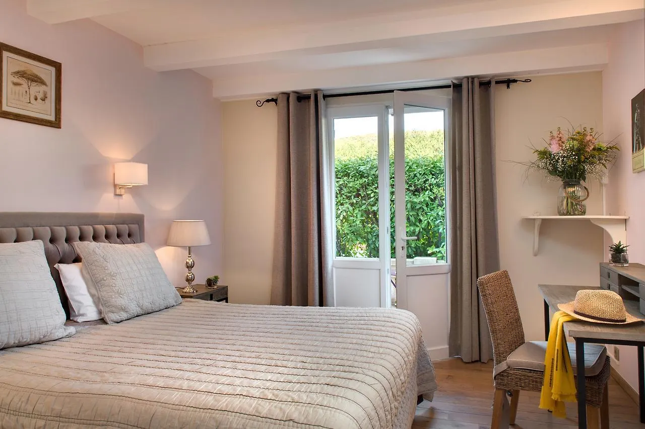 Hotel Le Pre Saint Michel Manosque 3*,  France
